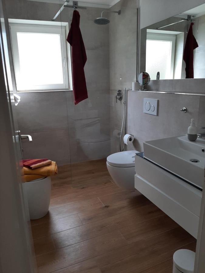2 Zimmer Ferienwohnung mit Seeblick in Überlingen Exterior foto
